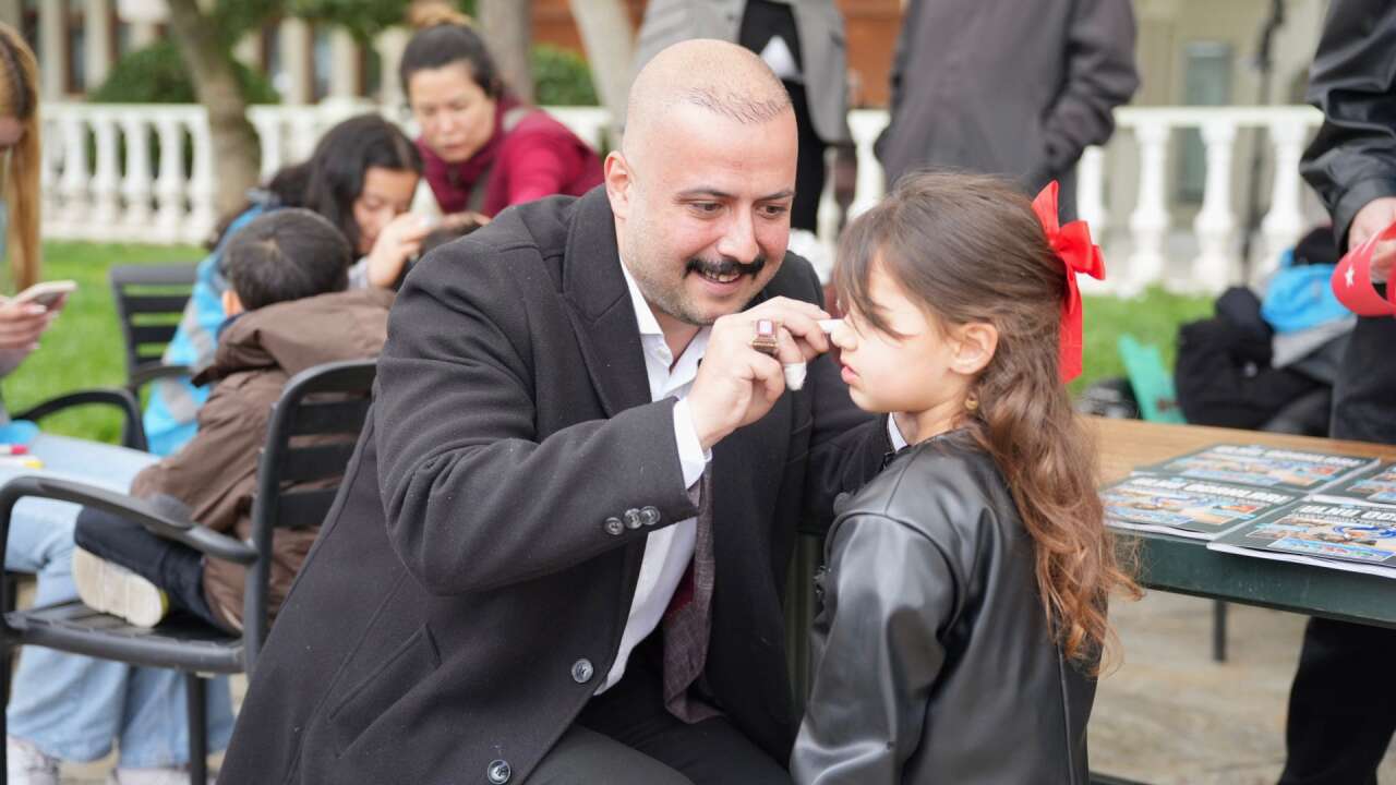 Muğla Ülkü Ocakları’ndan 23 Nisan’da Minik Kalplere Renkli Bayram Sürprizi 10